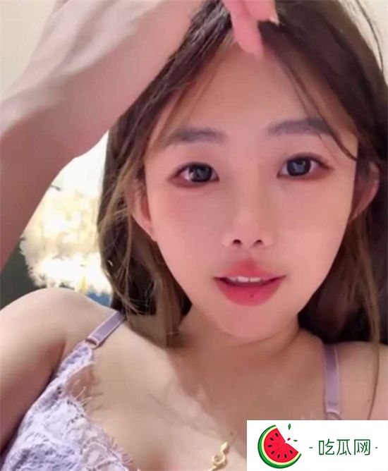 国产糖心vlog柚子猫：红绿灯调教女神一念 辱骂寸止视频合集